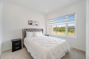 4 makuuhuonetta, silitysrauta/-lauta, Wi-Fi, vuodevaatteet