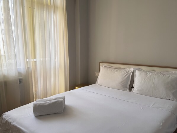 2 chambres, fer et planche à repasser, accès à Internet, literie fournie