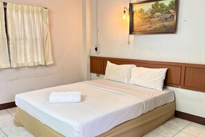 1 camera, una scrivania, Wi-Fi gratuito, lenzuola