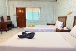 1 chambre, bureau, accès au Wi-Fi (inclus), literie fournie