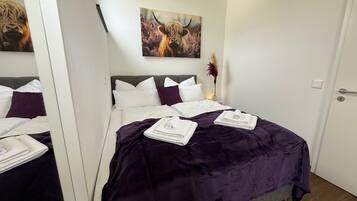 2 bedrooms, iron/ironing board, WiFi, bed sheets