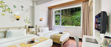 經濟雙床房, 山景 | 書桌、遮光窗簾/窗簾、隔音、免費 Wi-Fi