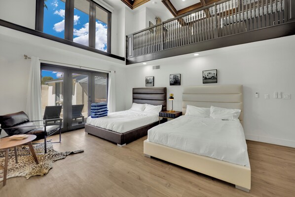 5 bedrooms, iron/ironing board, WiFi, bed sheets