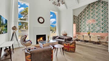 Smart TV, fireplace, books