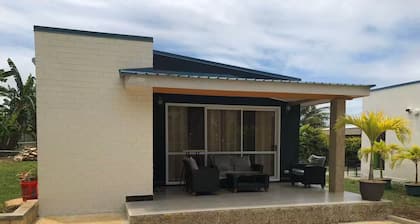 Stylish studio escape in Nuku'alofa – comfort meets tropical charm!