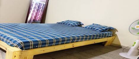 1 bedroom, iron/ironing board, WiFi