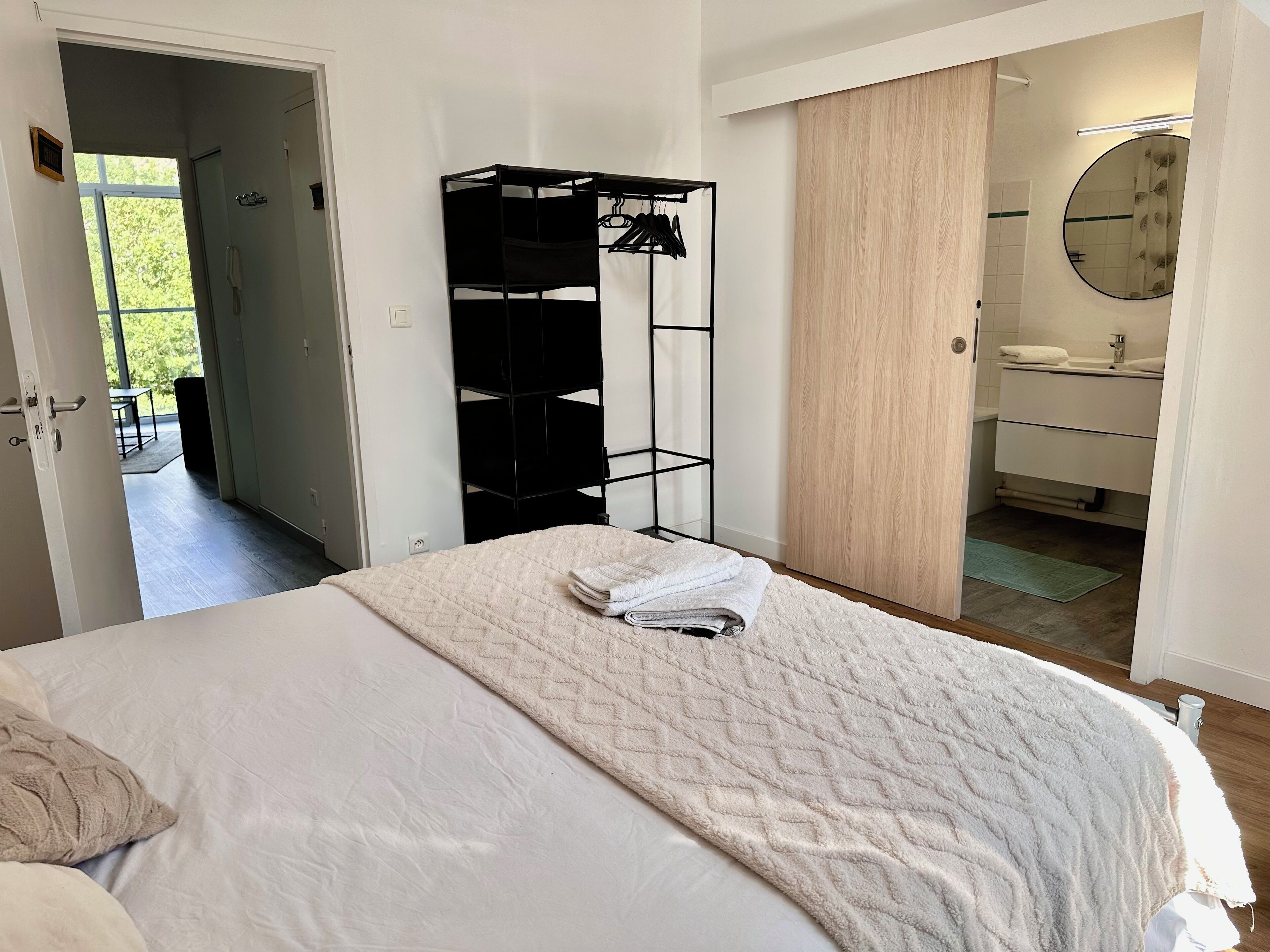 1 bedroom, desk, iron/ironing board, free WiFi