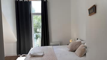 1 bedroom, desk, iron/ironing board, free WiFi