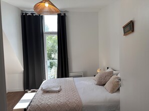 1 sovrum, strykjärn/strykbräda, wi-fi och sängkläder