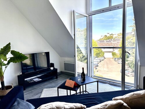 Le Ronsard, Chinon View of the fortress & Collegiate church of Saint Mexme - Historic center 5mn