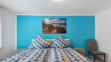 2 bedrooms, iron/ironing board, WiFi, bed sheets