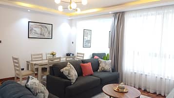 Comfort Apartment, mesra pergerakan, Private Bathroom | Ruang tamu