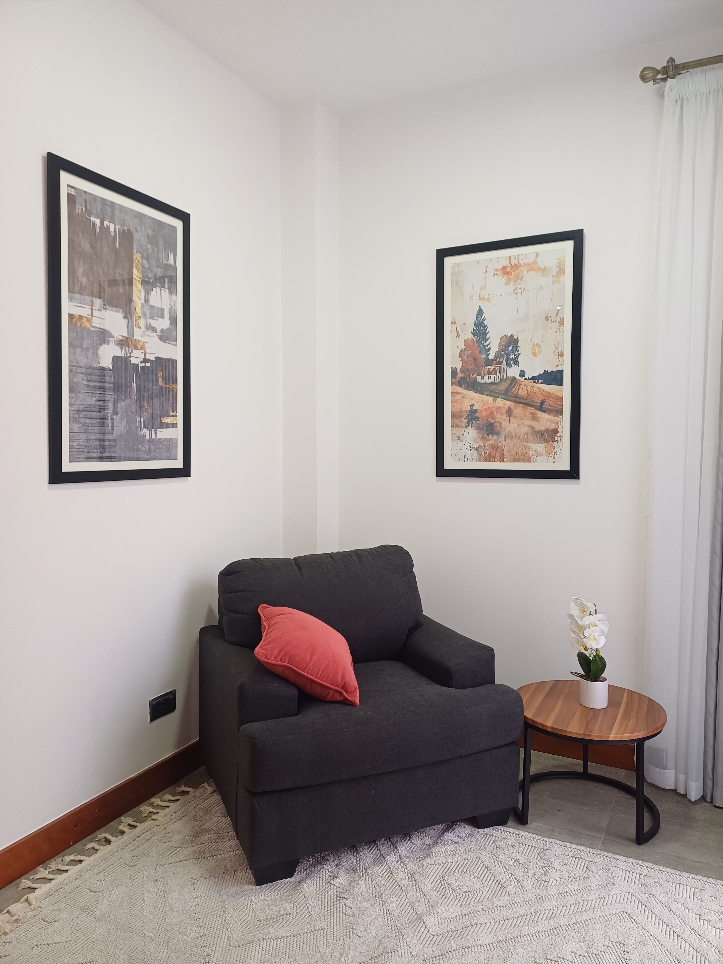 Comfort-huoneisto, esteetön liikuntarajoitteisille, oma kylpyhuone | Oleskelualue
