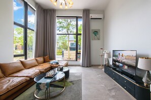 Villa Supérieure, 2 chambres, cuisine, vue cour intérieure | Rideaux occultants, chambres insonorisées, Wi-Fi gratuit