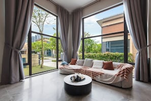 Biệt thự Cao cấp, 3 phòng ngủ, bếp, quang cảnh sân vườn | Màn/rèm cản sáng, phòng cách âm, truy cập Internet không dây miễn phí