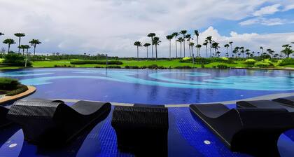 Forest City Golf Villa by A & Home Party