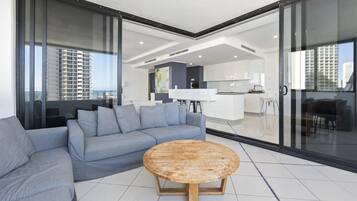 Deluxe Apartment, Ocean View, Beachside | Terrace/patio