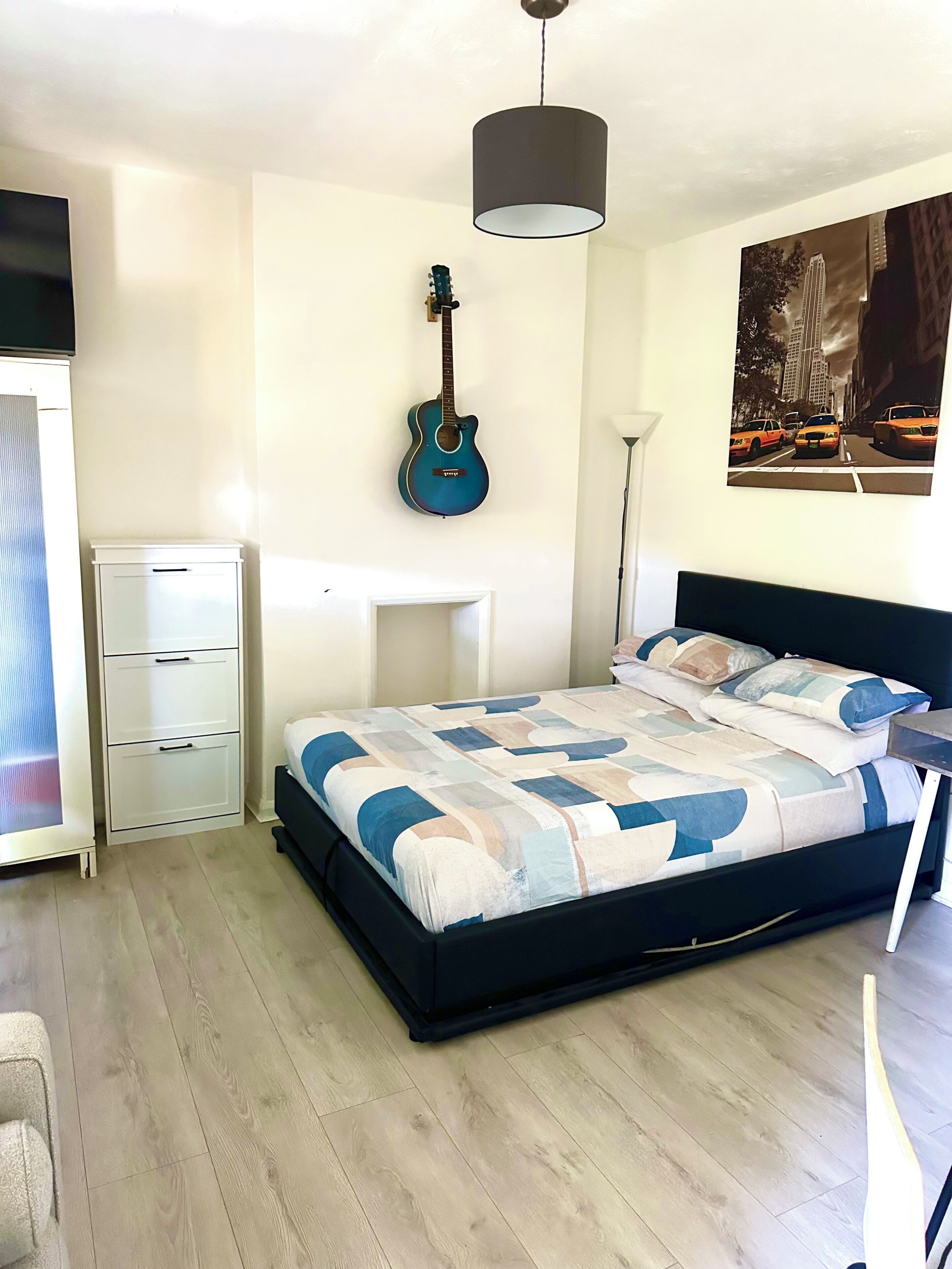 1 bedroom, iron/ironing board, WiFi