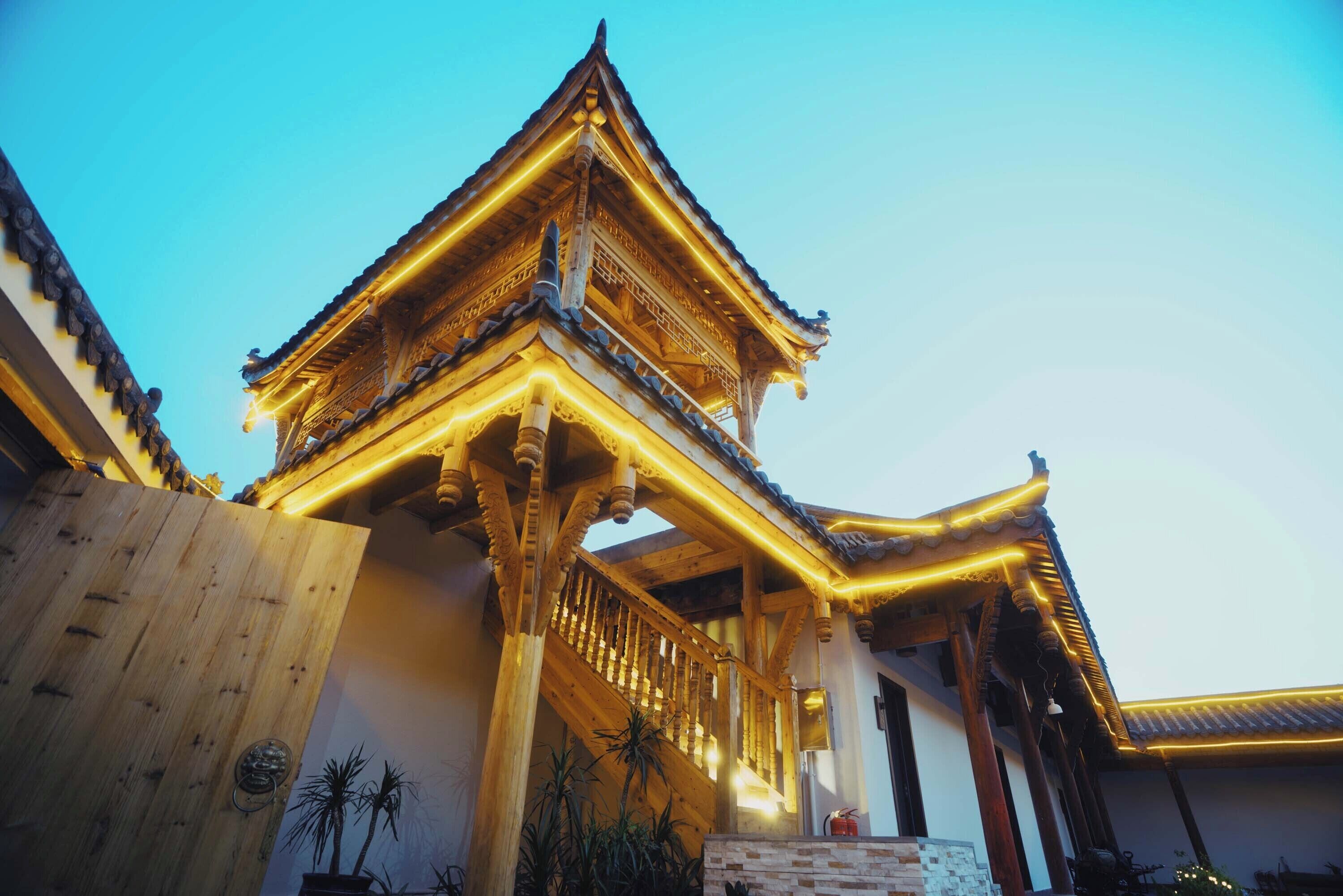 المنشأة من الخارج