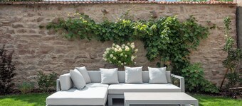 The secret garden, spacious house with parking.