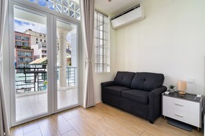 Deluxe Studio, Balcony, City View