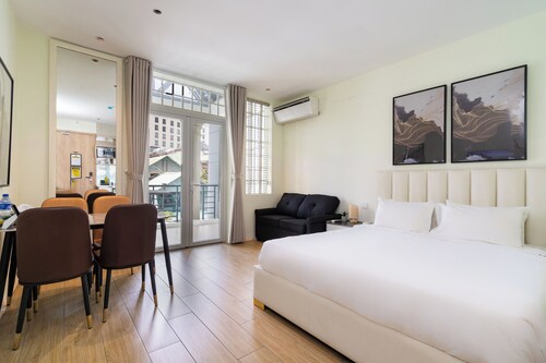 The Rixx Saigon Central - Next to Ben Thanh Market