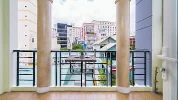 华丽开间, 阳台, 城市景观 | 阳台