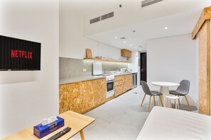 Fridge, microwave, oven, stovetop