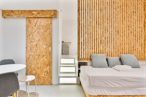 1 bedroom, in-room safe, iron/ironing board, WiFi