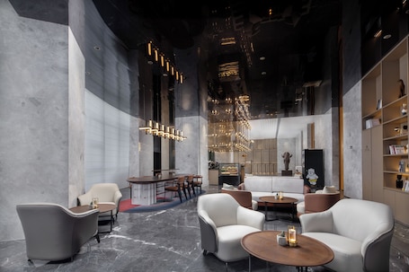 Lobby. Wanda Yuehua Hotel Urumqi Railway