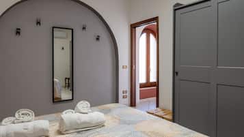 2 camere, una scrivania, ferro/asse da stiro, Wi-Fi