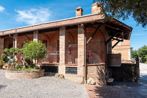 Exterior - Apartment 'Isidora' with Private Garden, Wi-Fi and Air Conditioning (Acquaviva)