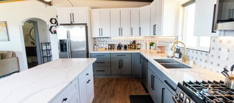 The Henge: Dome w/AC HotTub FirePit Near JTNP