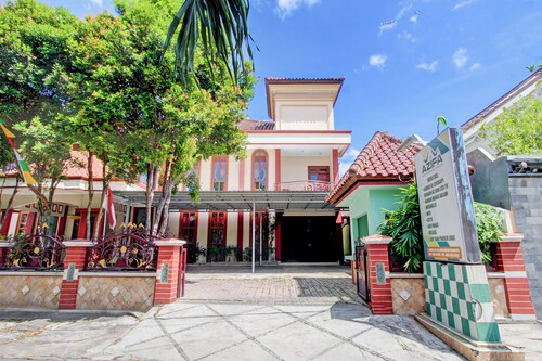 Hotel O Solo near RS JIH Solo formerly Azifa Inn