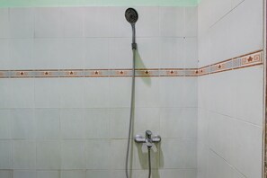 Suite Standard, 1 lit double | Salle de bain