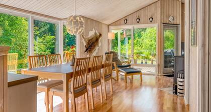 "Elizabeth" - 150m to the fjord by Interhome