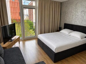 Exclusive Penthouse, City View | Blackout curtains, soundproofing, iron/ironing board, free WiFi - BROWARY DESIGNER APARTMENTS by Country 2 Country (Warsaw)