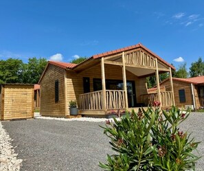 Exterior - Chalet de la Presqu'île (Giffaumont-Champaubert)