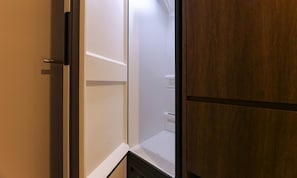 Twin Room | Individually decorated, individually furnished, desk, free WiFi
