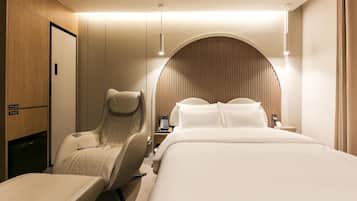 Deluxe King Room | Individually decorated, individually furnished, desk, free WiFi