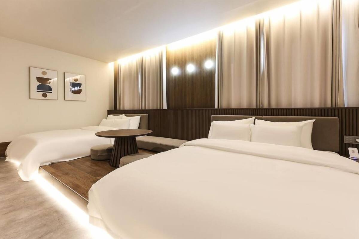 Deluxe Twin Room | Skrivbord, gratis wi-fi, individuell inredning och unika möbler