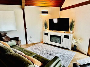 TV, fireplace, offices