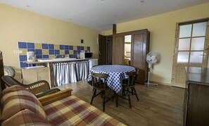 Dining - Studio "Le Cabanon 35 m²" with Mountain View (Doussard)