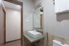 Deluxe-Zimmer, Stadtblick | Badezimmer