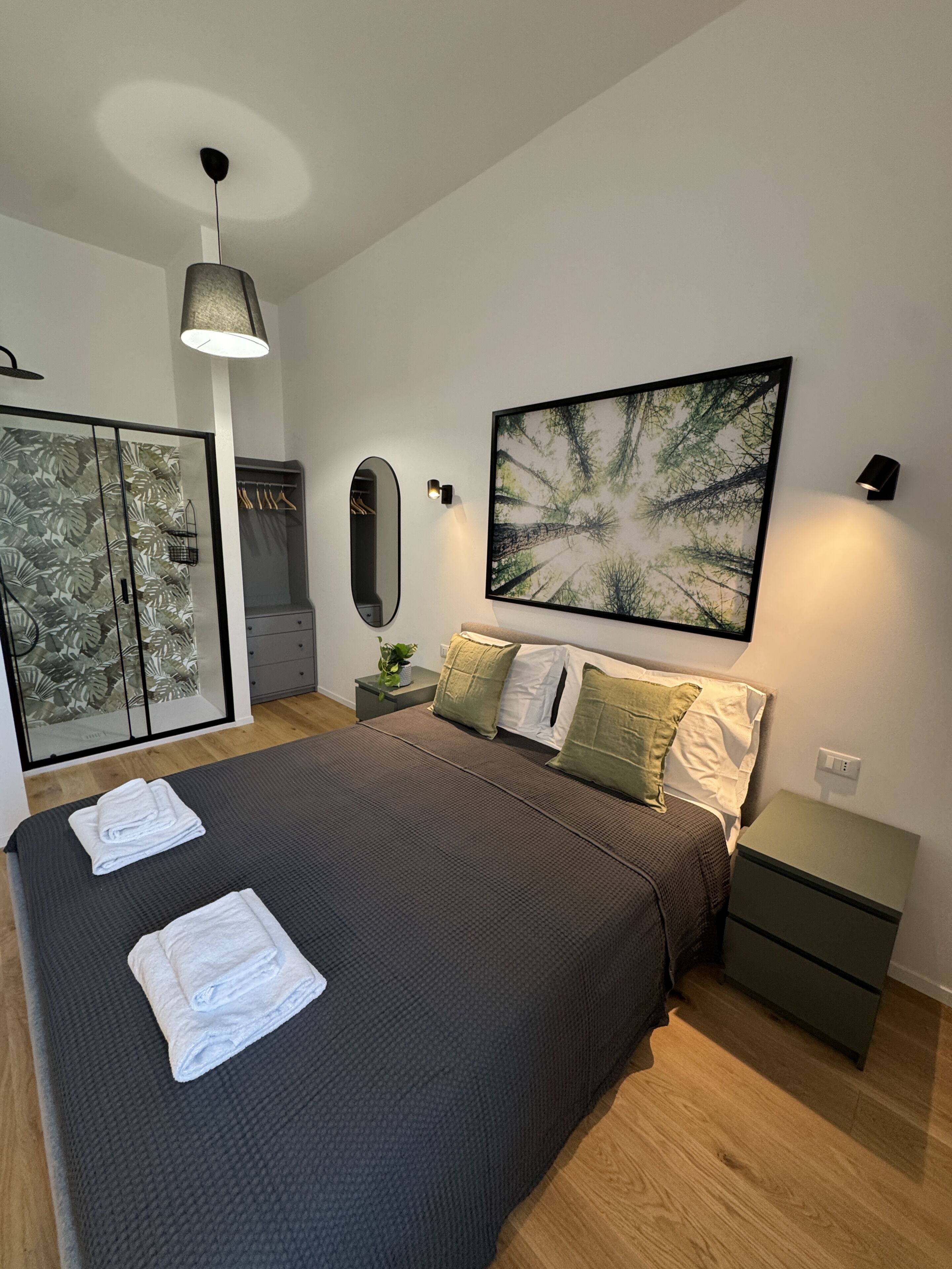 Peti besi dalam bilik, seterika/papan seterika, Wi-fi percuma 