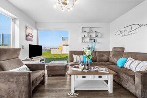 TV, DVD player - Carpe Diem - directly on the water, terrace, bathtub, infrared sauna, washing machine (Olpenitz)