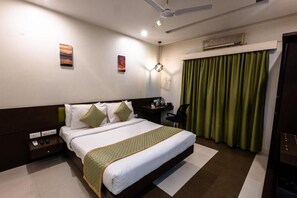 Superior Double Room | In-room safe, desk, free WiFi