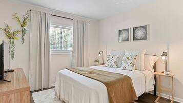 2 bedrooms, free WiFi, bed sheets