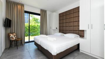 4 Schlafzimmer, Bügeleisen/Bügelbrett, Reisekinderbett, WLAN