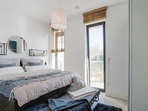 2 bedrooms, travel crib, WiFi, bed sheets